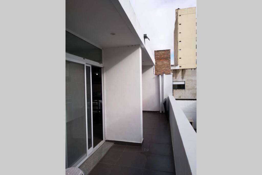 Departamento de un dormitorio en centro rosarino Rosario Exterior foto