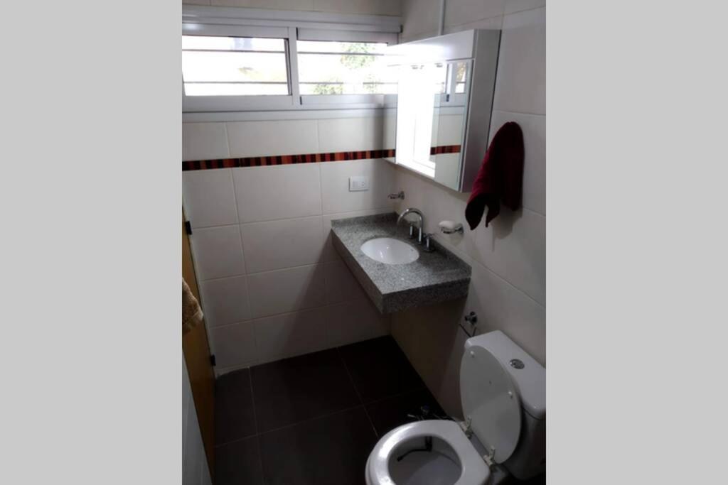 Departamento de un dormitorio en centro rosarino Rosario Exterior foto